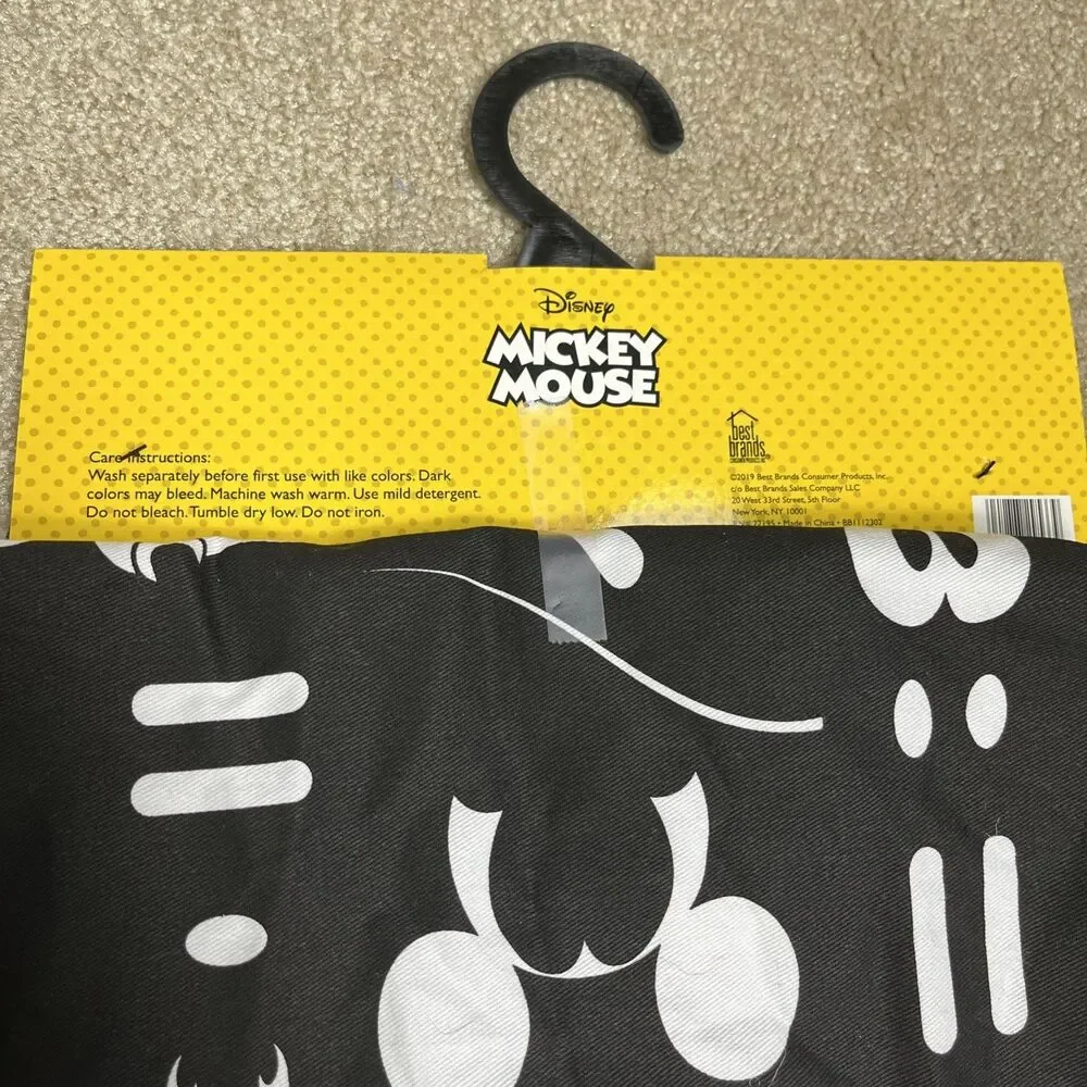 Set‎ Of 2 NWT Disney Minnie & Mickey Mouse Apron White Black Red Tie Holiday
